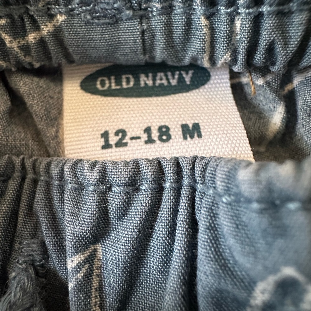 12 Month Clothing Bundle - Picture 5 of 7